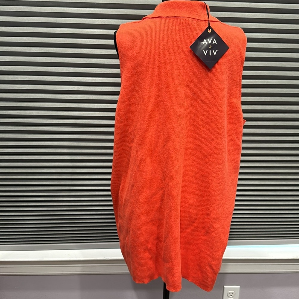 Vest - Picture 3 of 3